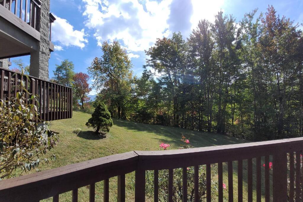 Views & Fireplace - Minutes To Gburg And Ober - Condo Гетлинбург Екстериор снимка