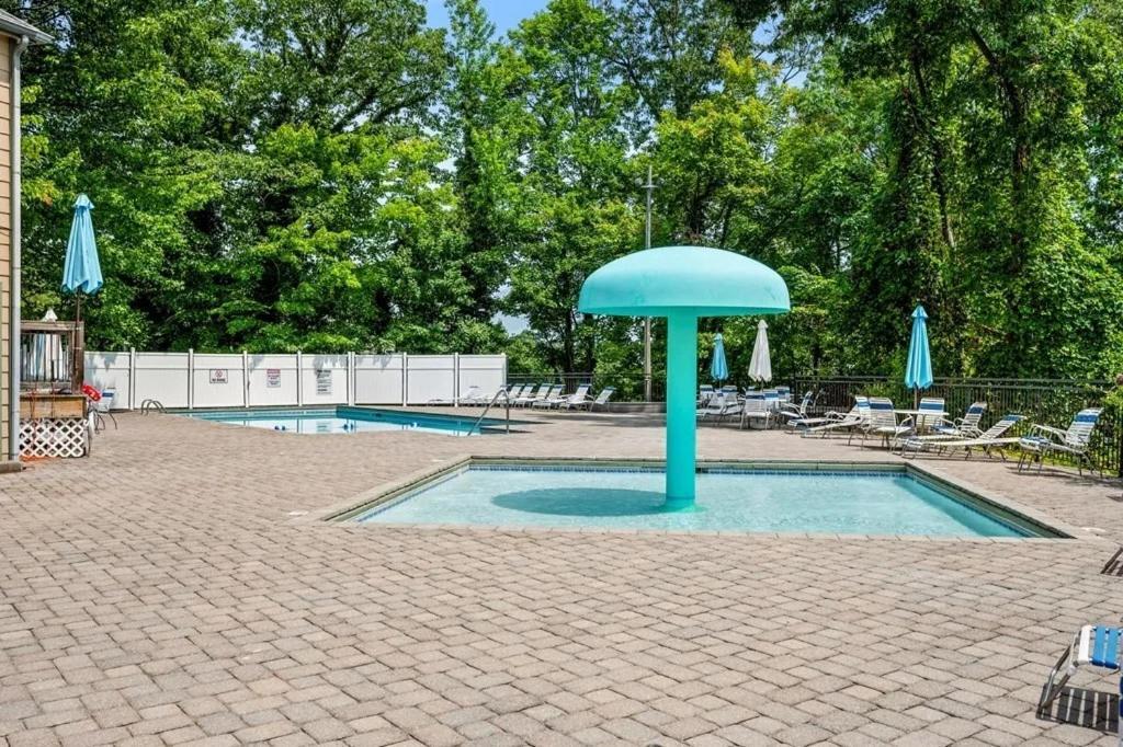 Views & Fireplace - Minutes To Gburg And Ober - Condo Гетлинбург Екстериор снимка