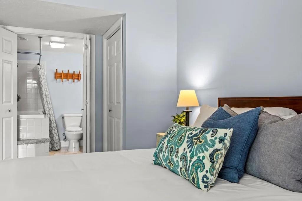 Views & Fireplace - Minutes To Gburg And Ober - Condo Гетлинбург Екстериор снимка